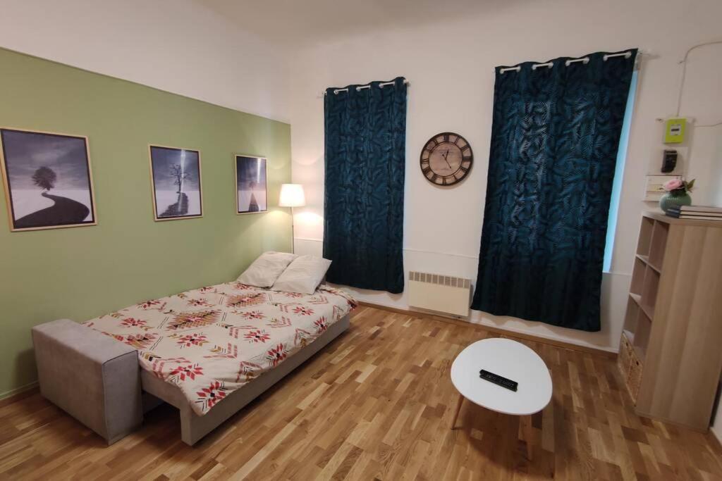 Joli T2 Proche Vieux-Port, Terrasses Du Port Et Metro Joliette Apartment Marseille Luaran gambar